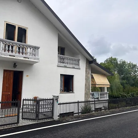 La Nocleg ze śniadaniem Pessinetto